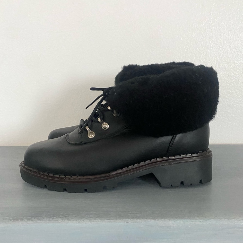 Sorel Black Leather Ankle Boot Shearling Lined Women’s Sz 7 Chamonix